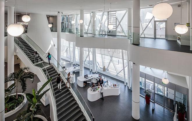 l’apport de lumière naturelle est maximal